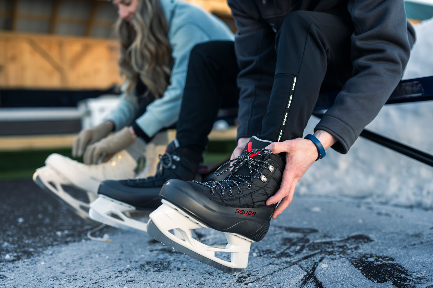 Bauer Ember Heated &amp;amp;amp; Tremblant LE – Freizeit-Skates für kalte Wintertage - Bauer Ember Heated &amp;amp;amp; Tremblant LE | Freizeit-Schlittschuhe