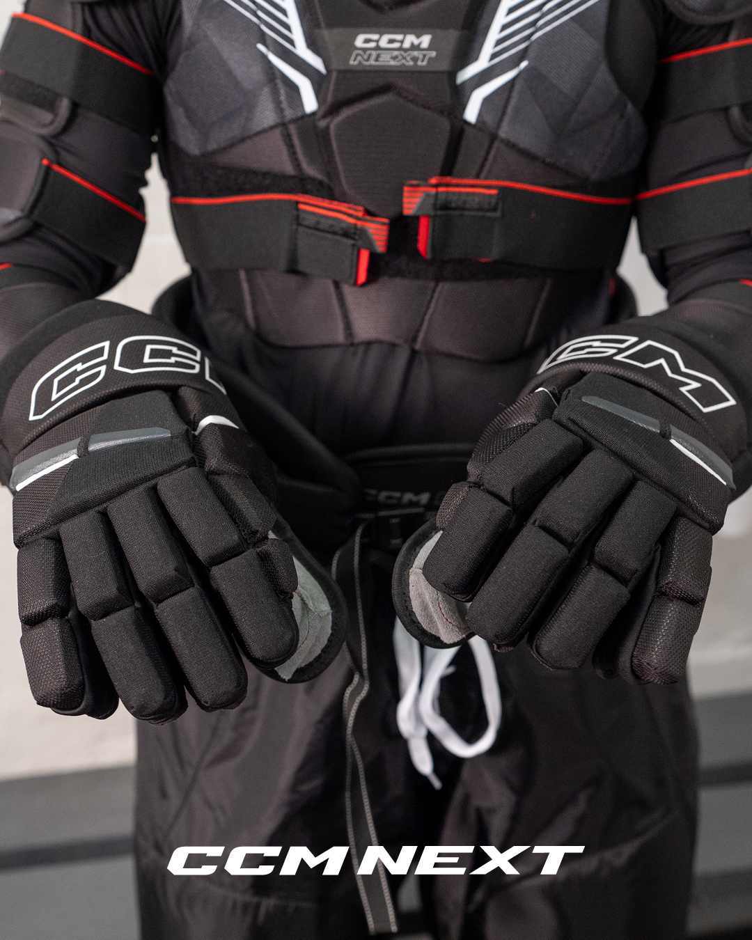 CCM NEXT Eishockeyhandschuhe