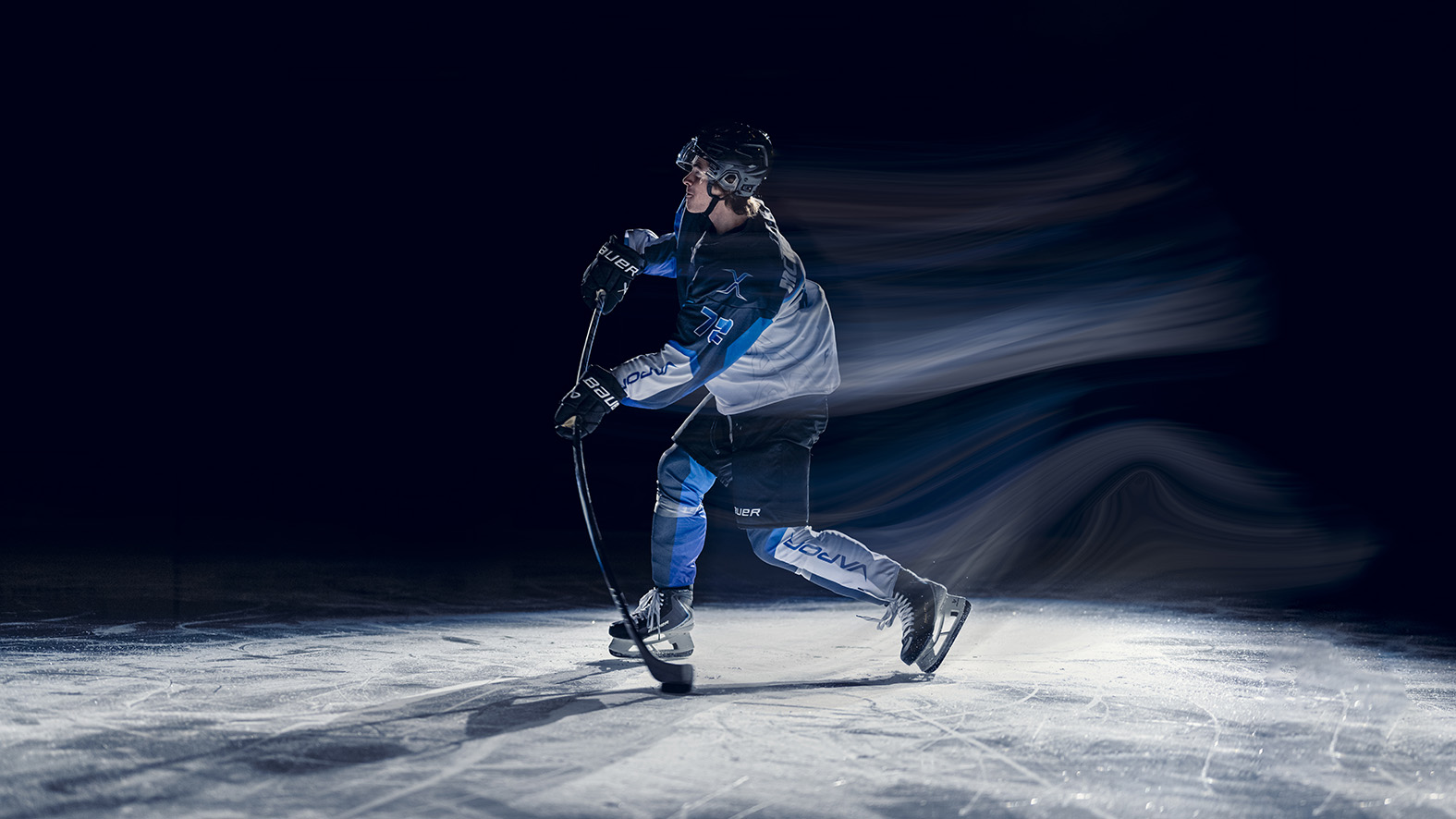 BAUER Vapor Flylite Twitch Taper